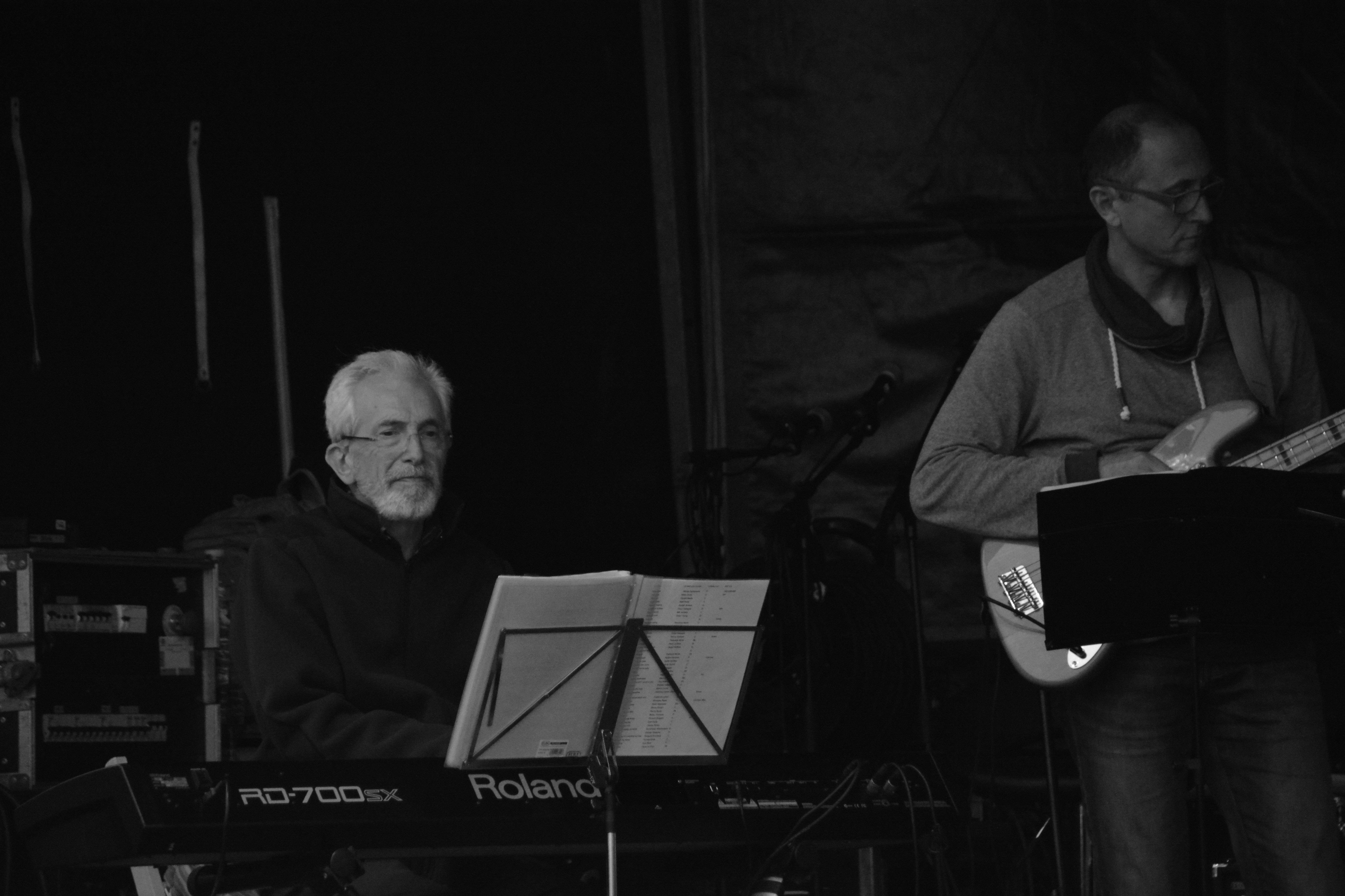 ventajas del piano en la vejez