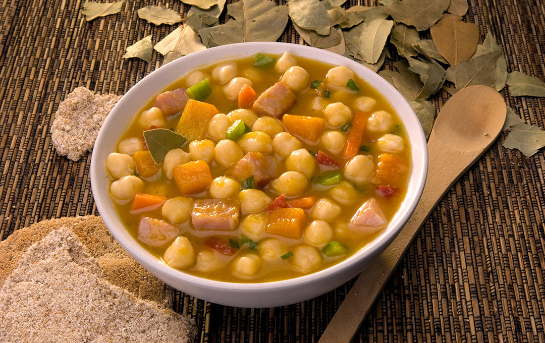 Garbanzos en salsa
