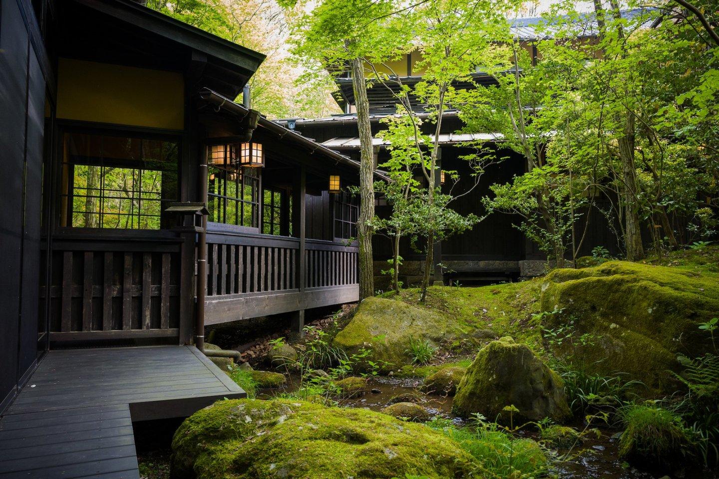 <em> «Jardines clásicos de los hoteles Ryokan.» </em>