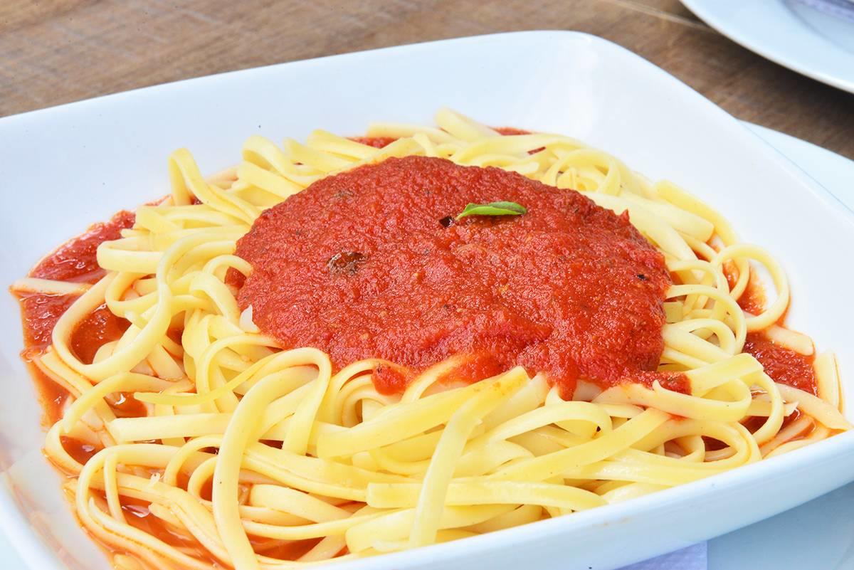 <em> La pasta Napolitana, de las recetas más sencillas y económicas. </em>