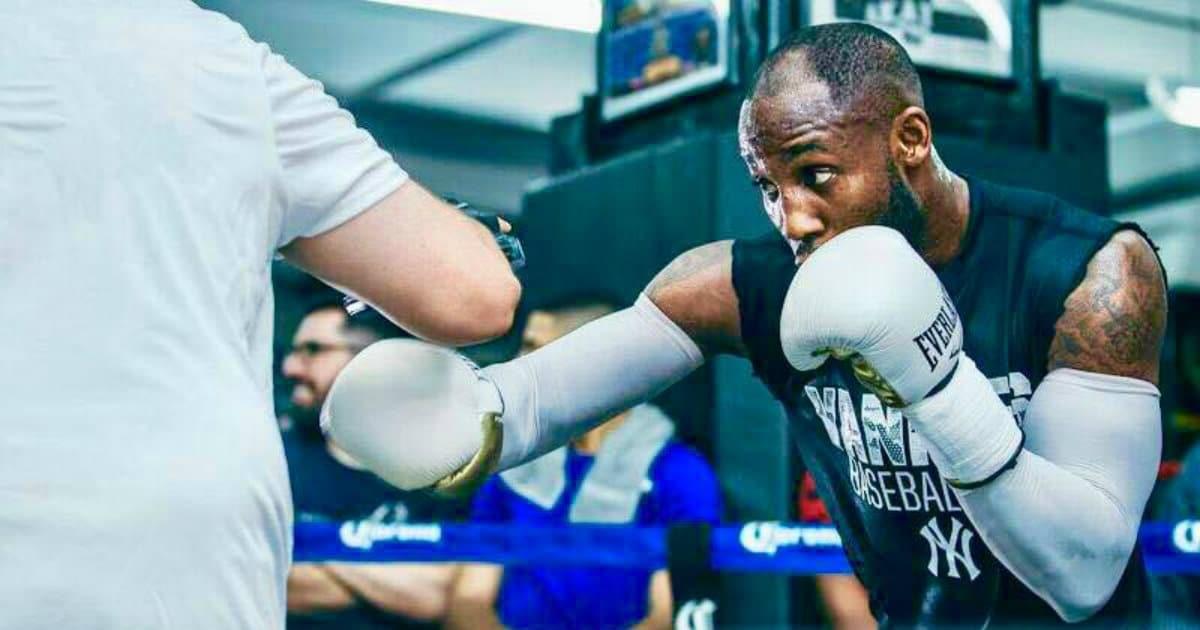 Boxeador y entrenador.