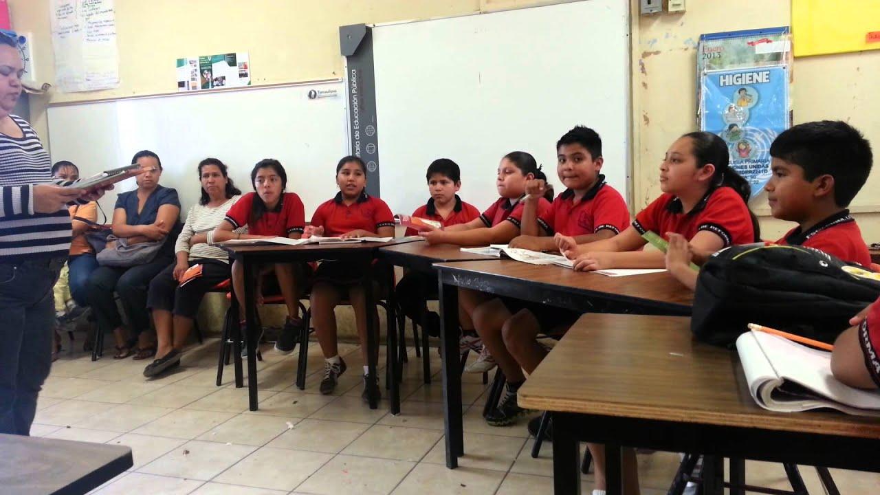 Grupo de estudiantes de grado sexto