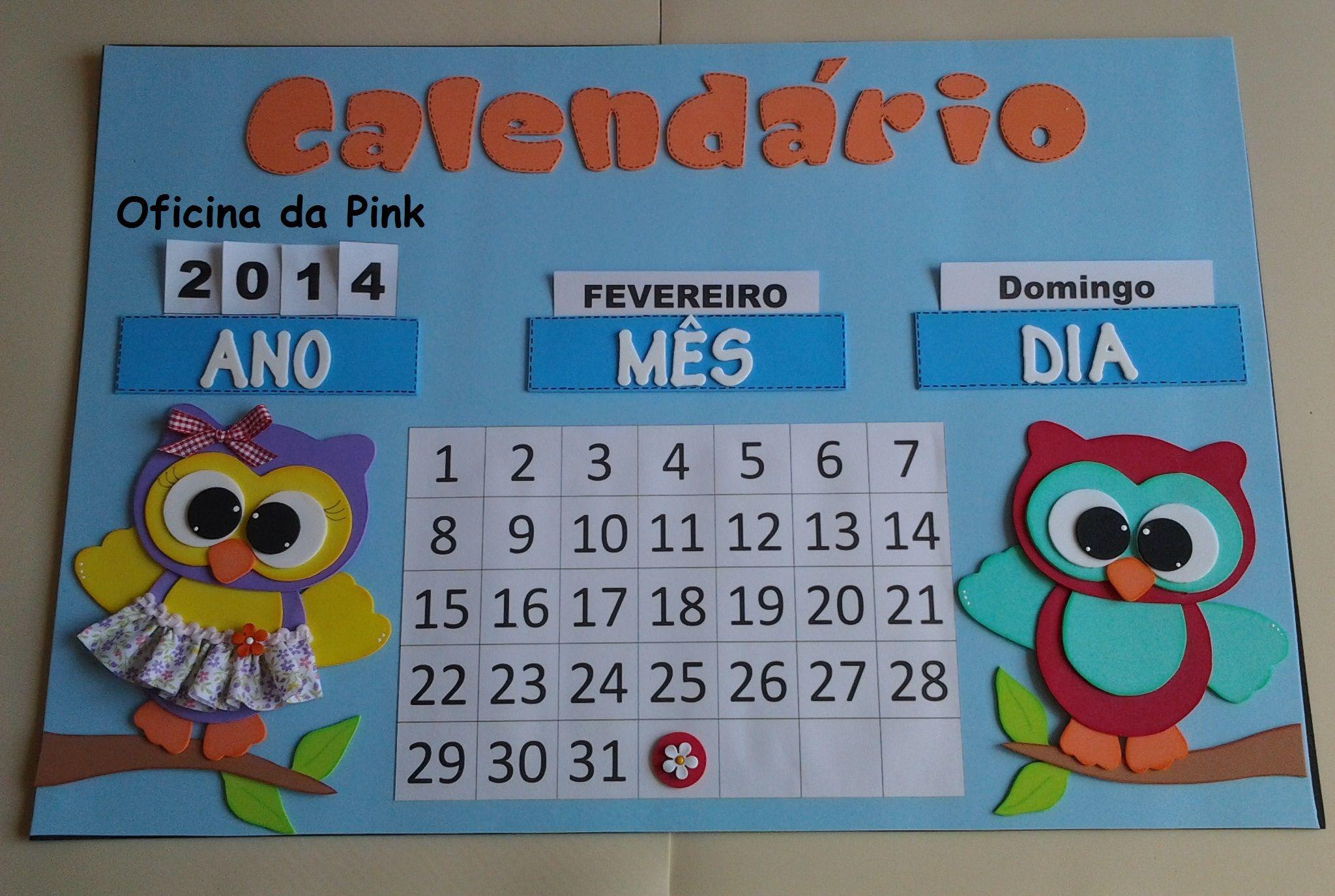 Calendario con el dibujo de dos búhos, que indica año, mes y día.