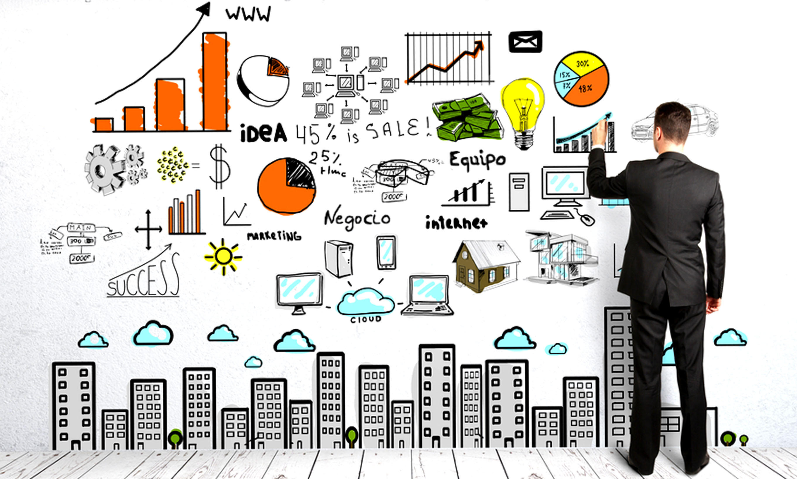 Hombre anotando en pizarra varios aspectos de negocio