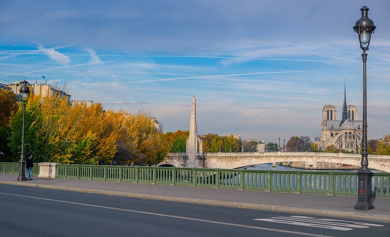Paisaje de otoño de París