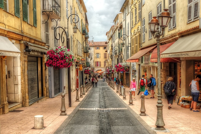 Calle colonial de Antibes