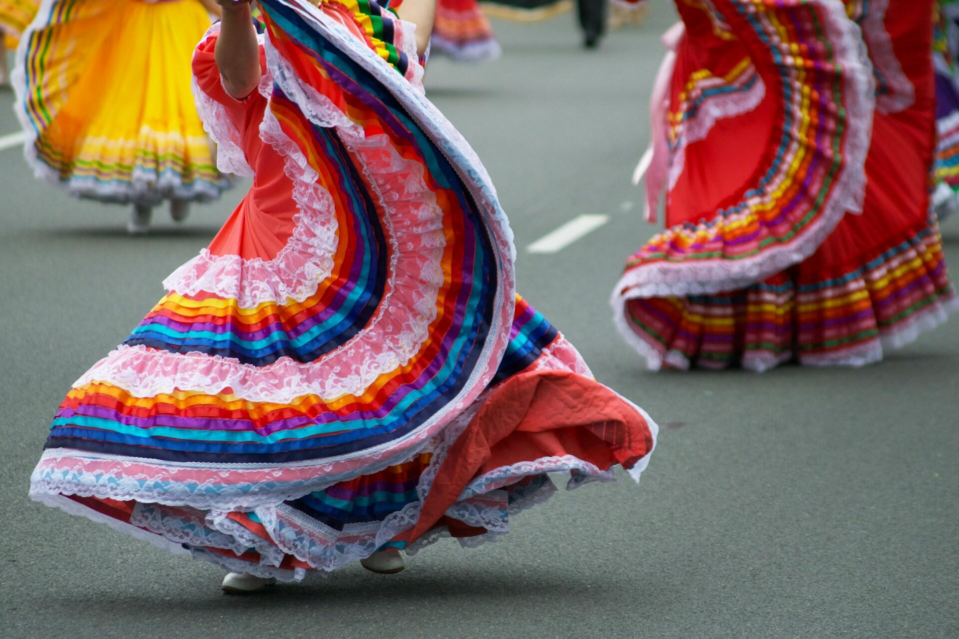 Bailar en grupo es determinante en la cumbia