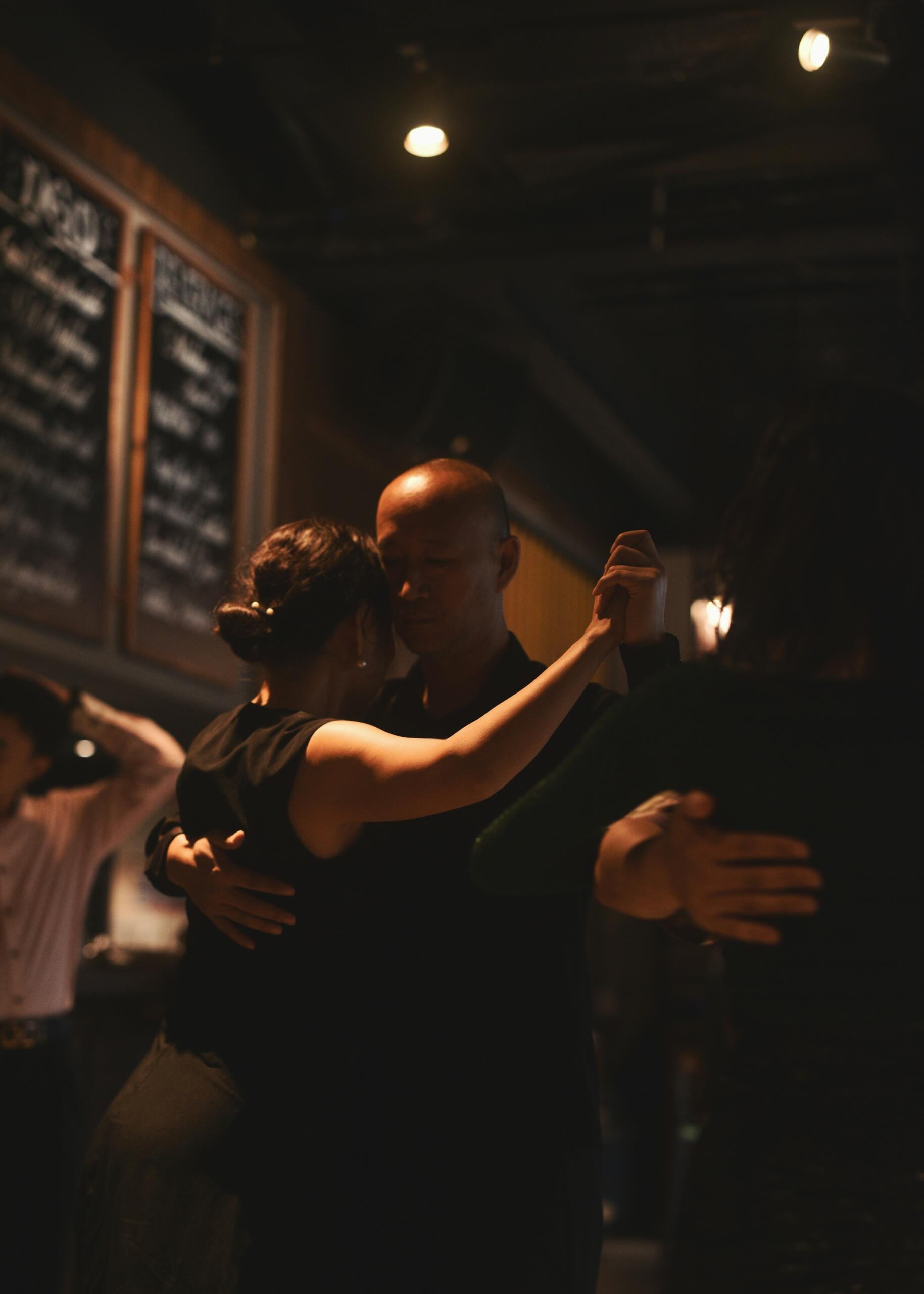 Ritmo de bachata: tiempos, estructura y características del ritmo musical