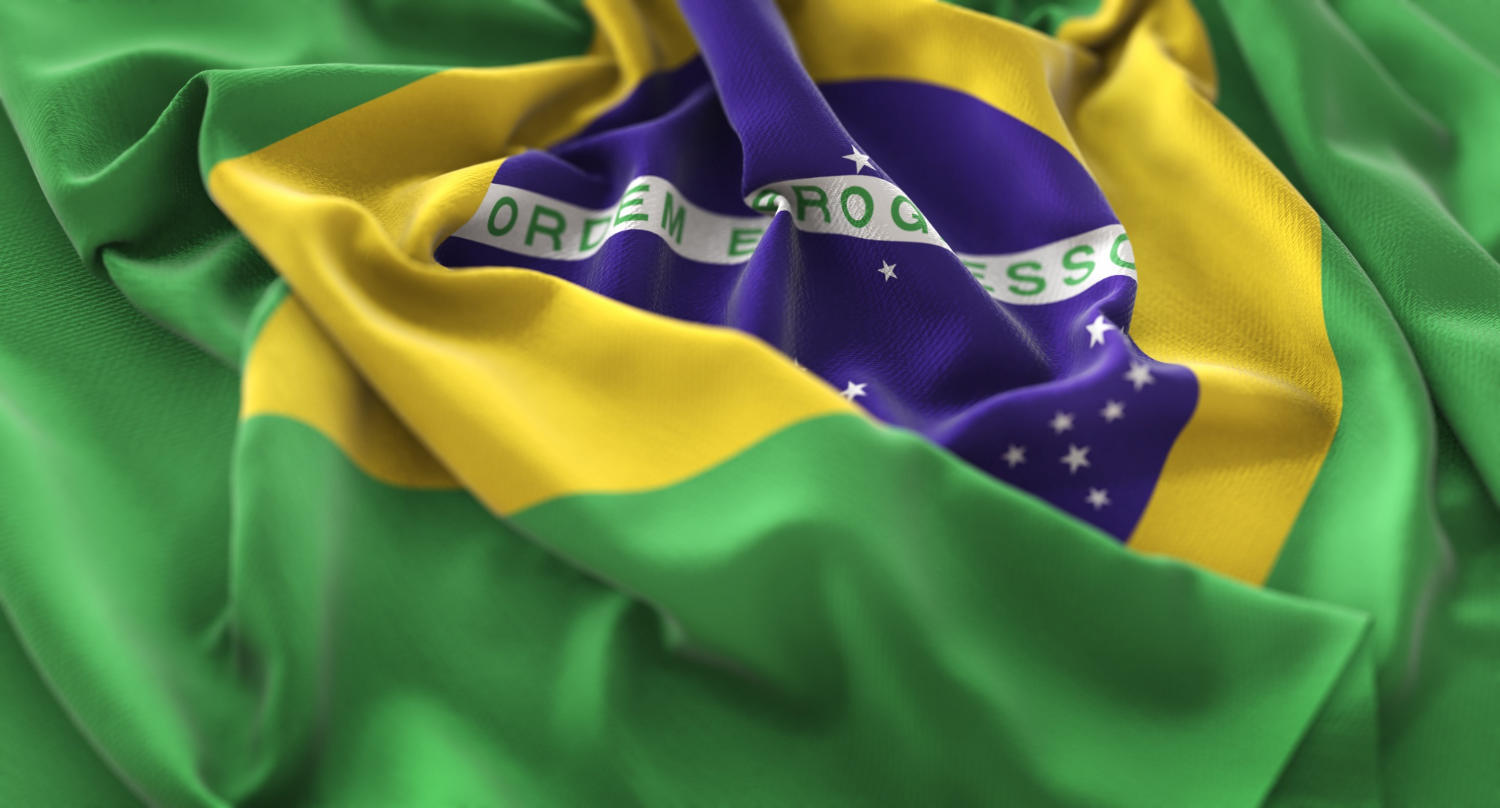 Bandera ondeante de Brasil