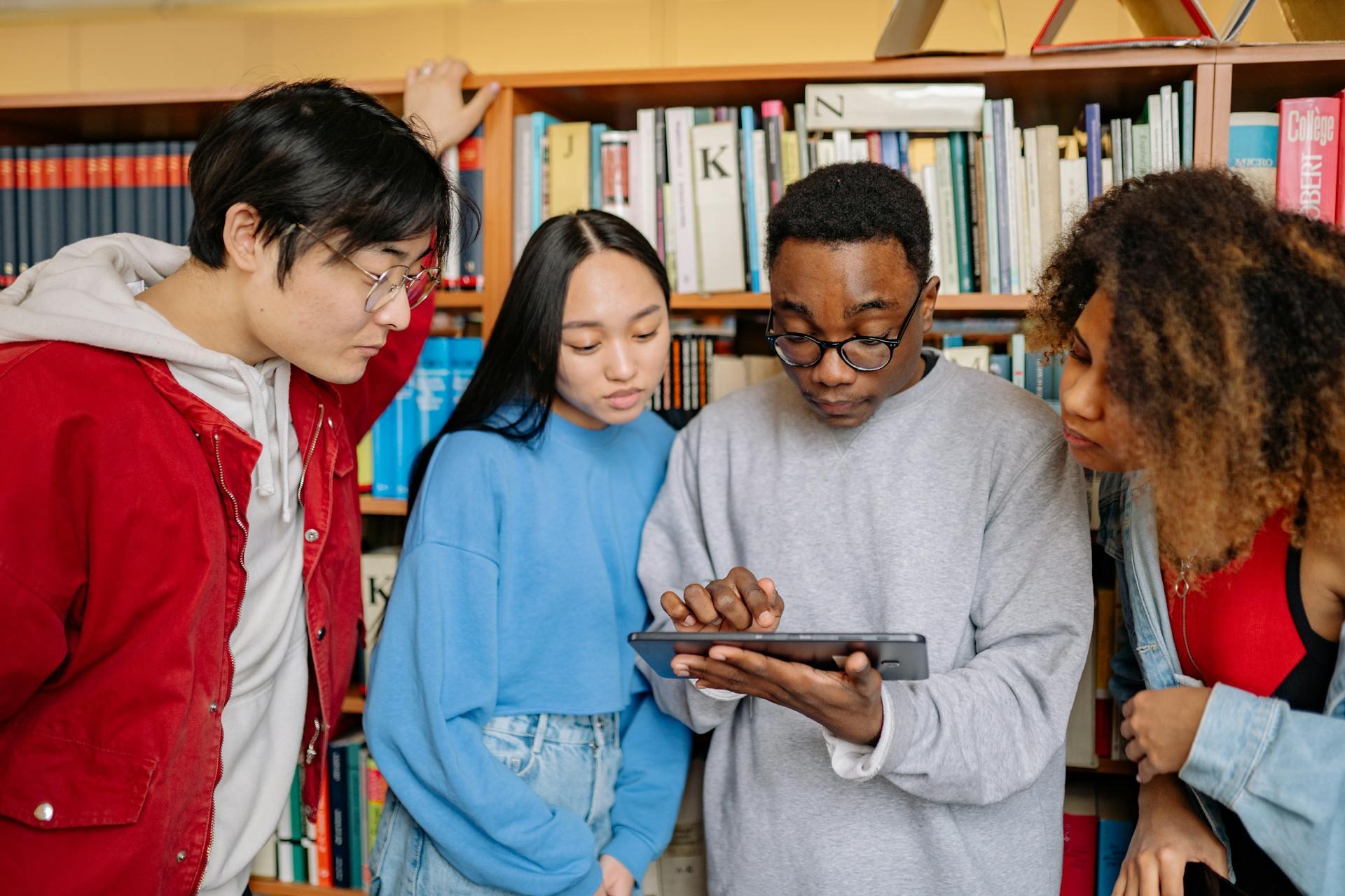 Estudiantes de inglés prácticando