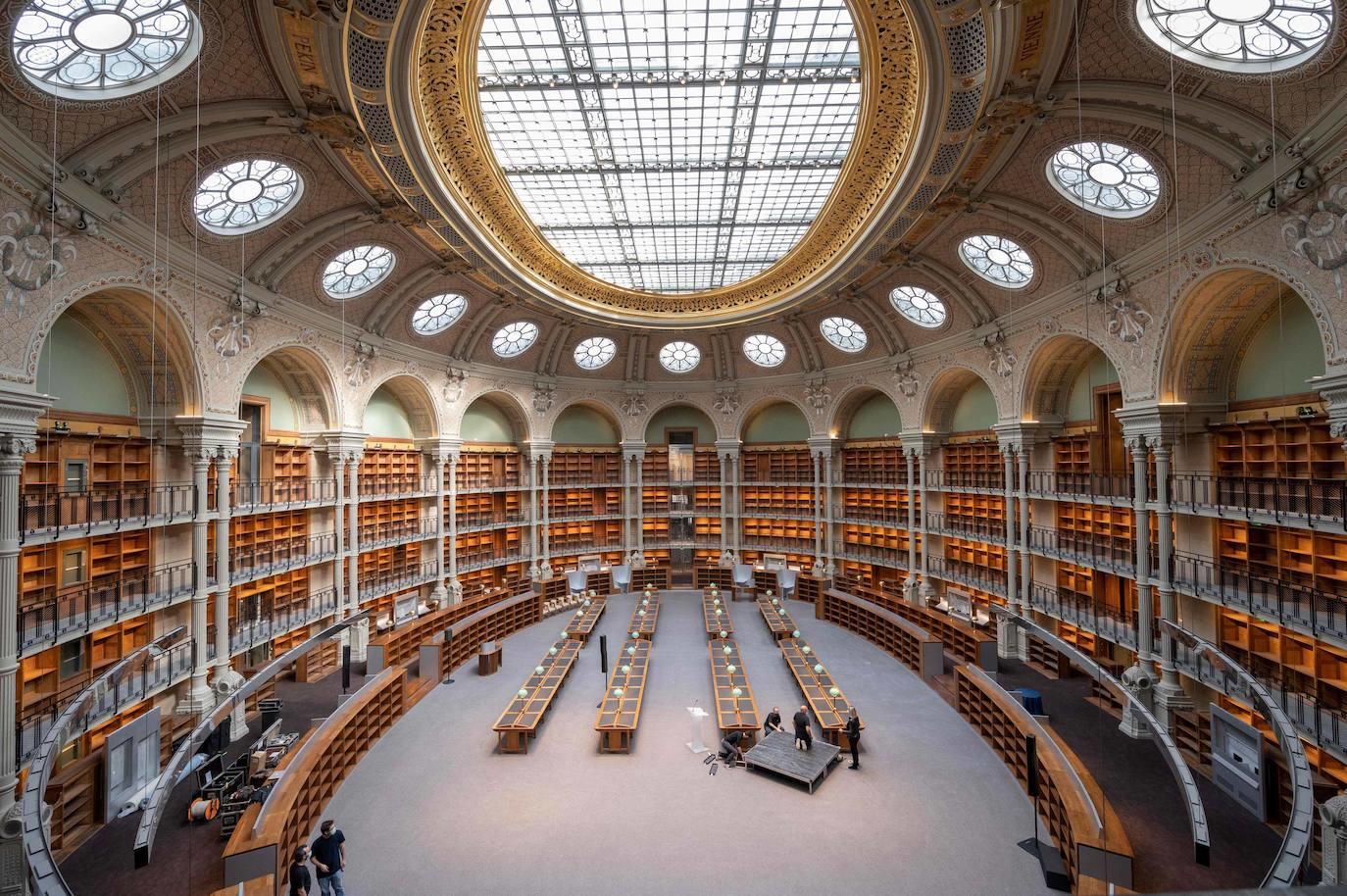 Biblioteca nacional de París, vista por dentro.