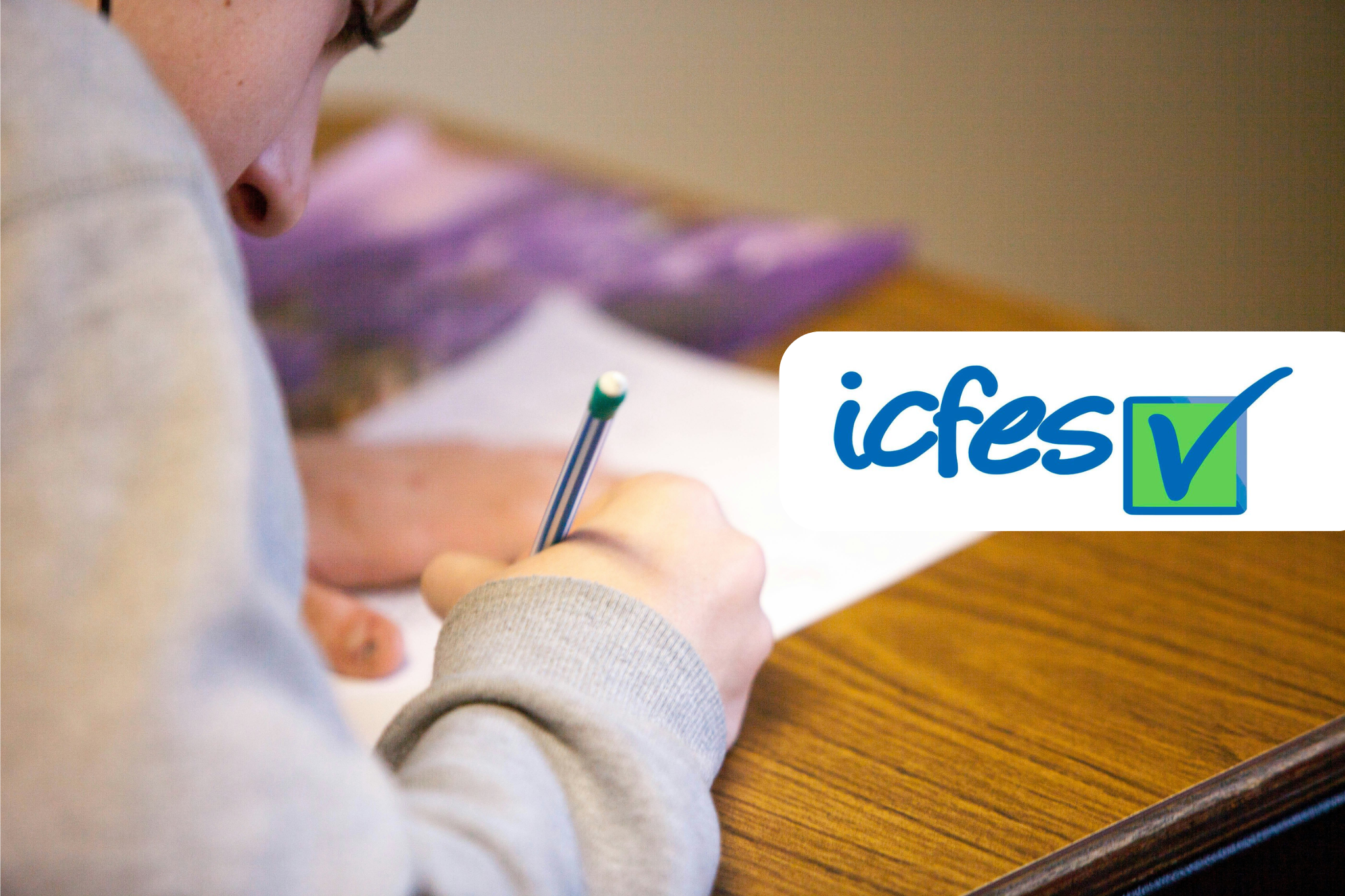 Imagen de estudiante presentando la prueba icfes