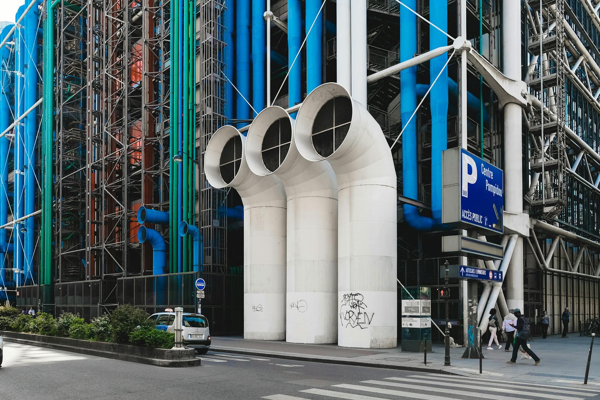 Imagen en datalle del Centro Pompidou en Paris