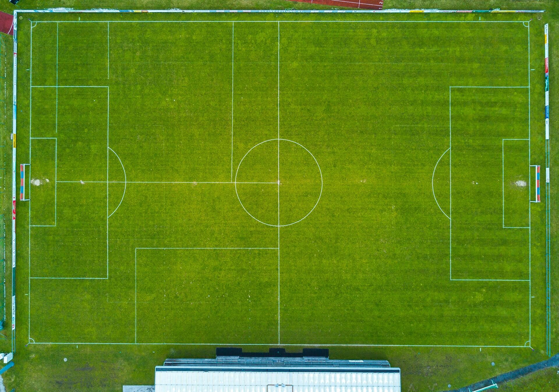 El fútbol es un lenguaje universal que conecta a personas de diferentes culturas