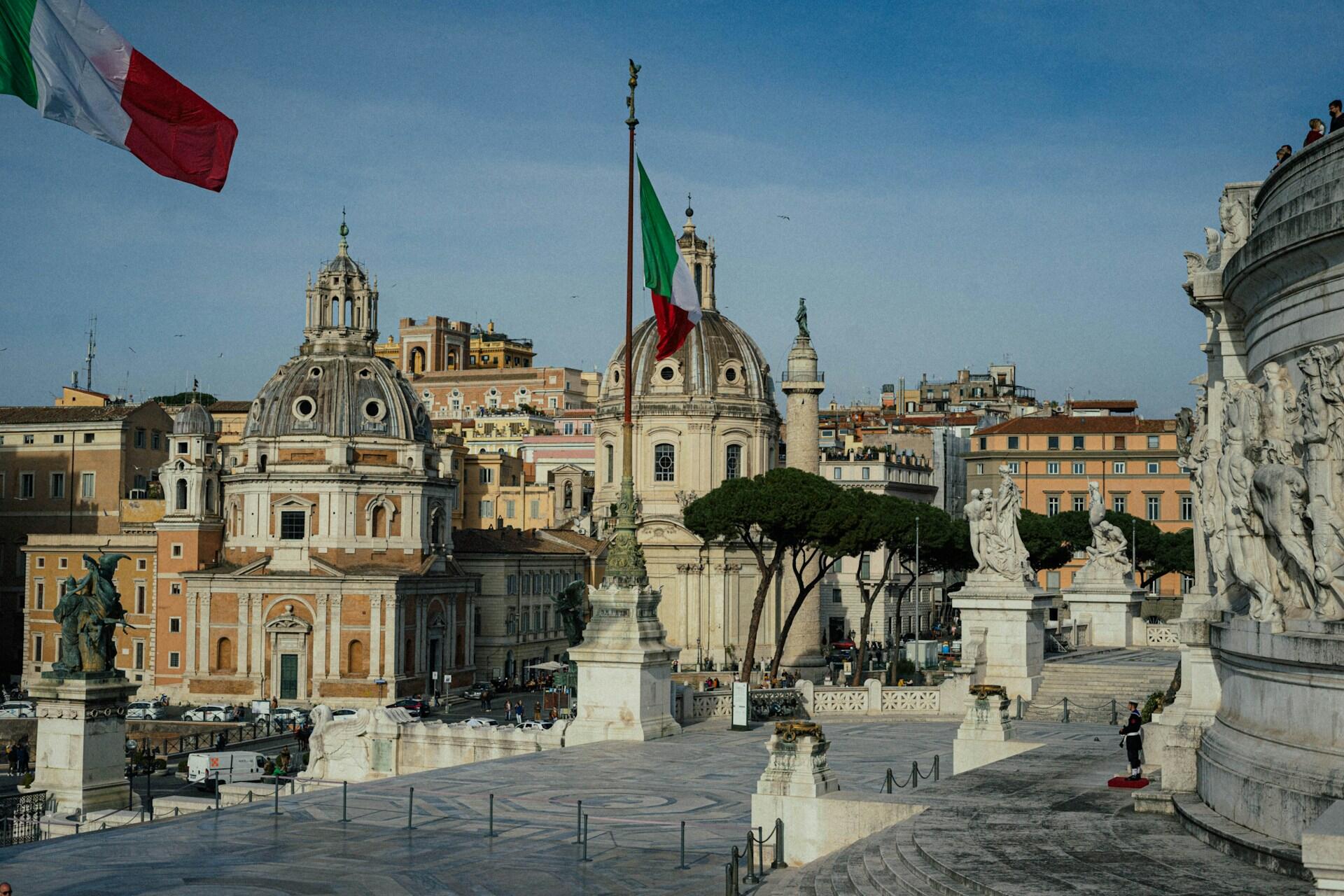 Toma apuntes y repasa cada lección de italiano
