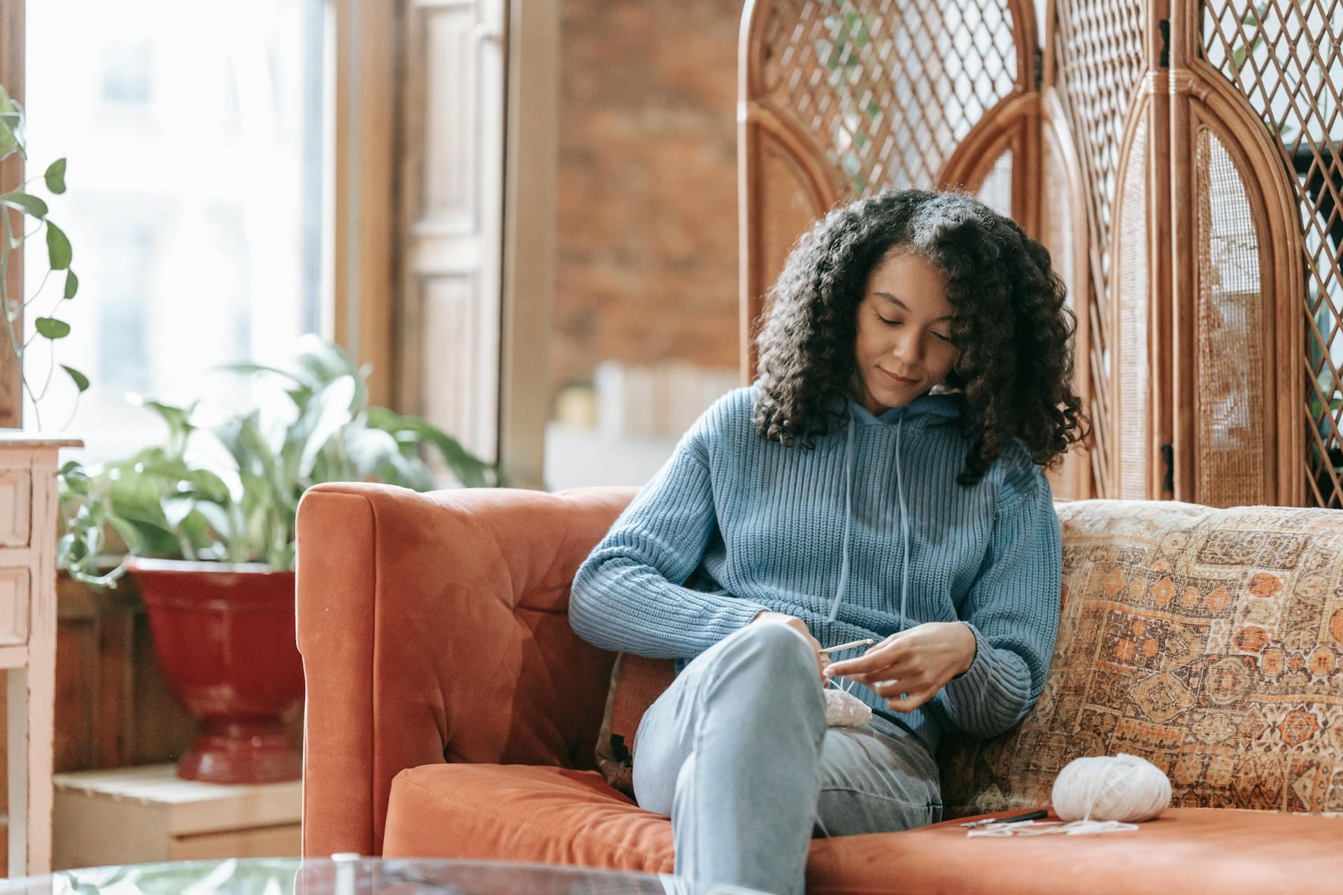 Desde los puntos básicos hasta tu primer amigurumi. Descubre 5 proyectos de crochet fáciles, ideas creativas e inspiración para todos los niveles.