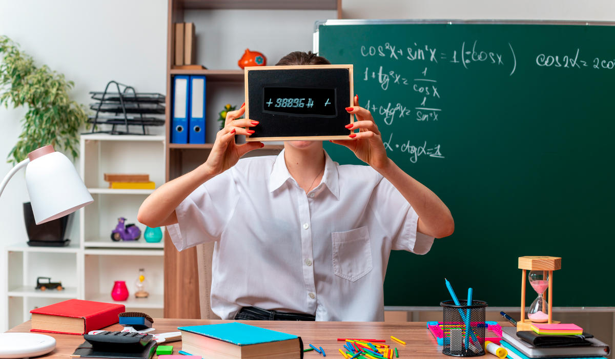 Descubre clases de matemáticas en línea a través de los anuncios.