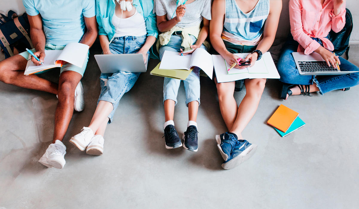 Para aprobar los exámenes finales y la temida selectividad del bachillerato, es beneficioso utilizar webs que nos ayuden en el aprendizaje de las matemáticas