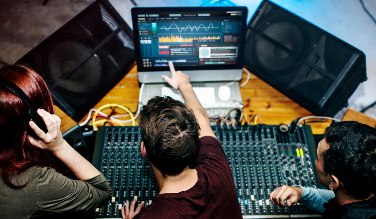 El software de pago para grabar música ofrece mayor potencia creativa
