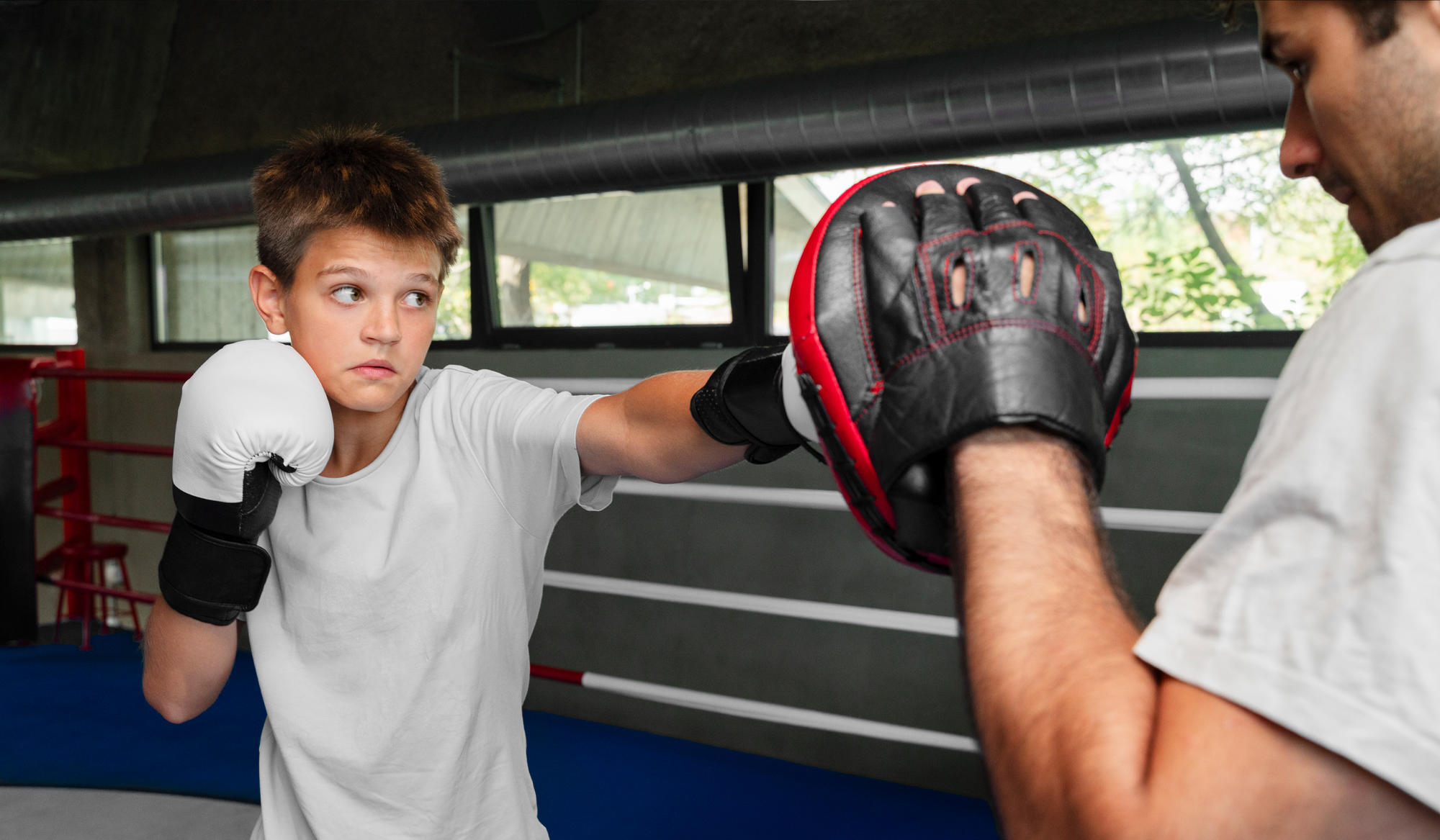 Las clases de boxeo para niños en Costa Rica están cuidadosamente estructuradas para adaptarse a sus necesidades y capacidades.