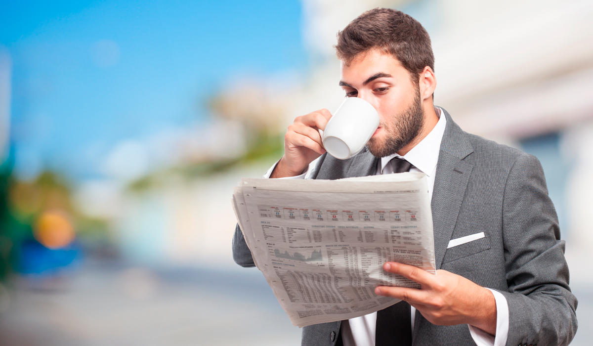 Aprender sobre economía con las revistas y las noticias