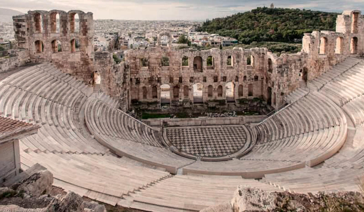 Aristóteles fue el primer científico en realizar una investigación empírica