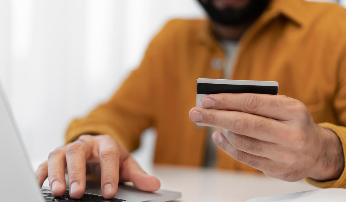  Los aficionados pueden suscribirse a servicios de televisión, streaming o transmisión en línea para ver la Liga de Campeones