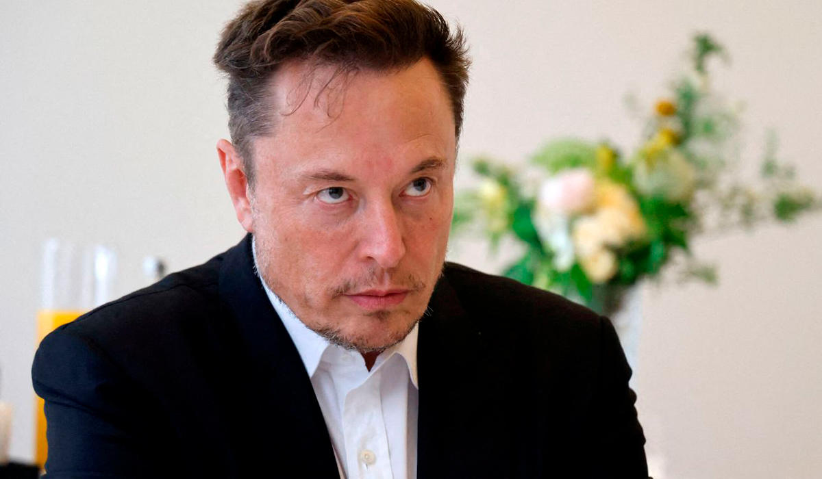 Twitter fue adquirido por Elon Musk, un empresario conocido por su trabajo con Tesla y SpaceX.