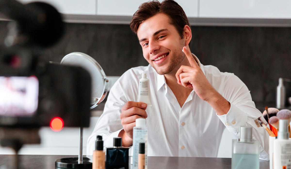 Una característica distintiva de Tumblr es su sistema de etiquetas, que describe facilita la búsqueda y el descubrimiento de contenido. 