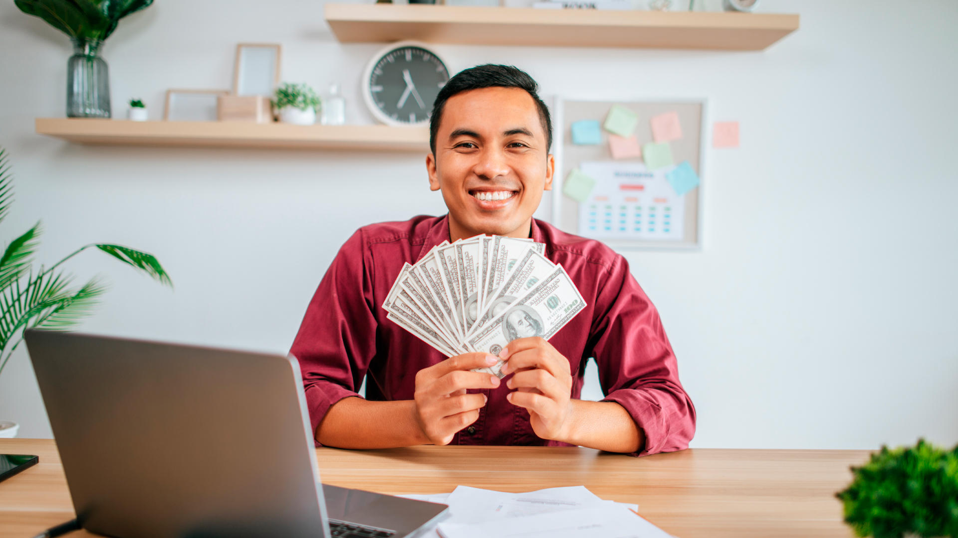 ¿Cuánto gana una persona en marketing en Costa Rica?