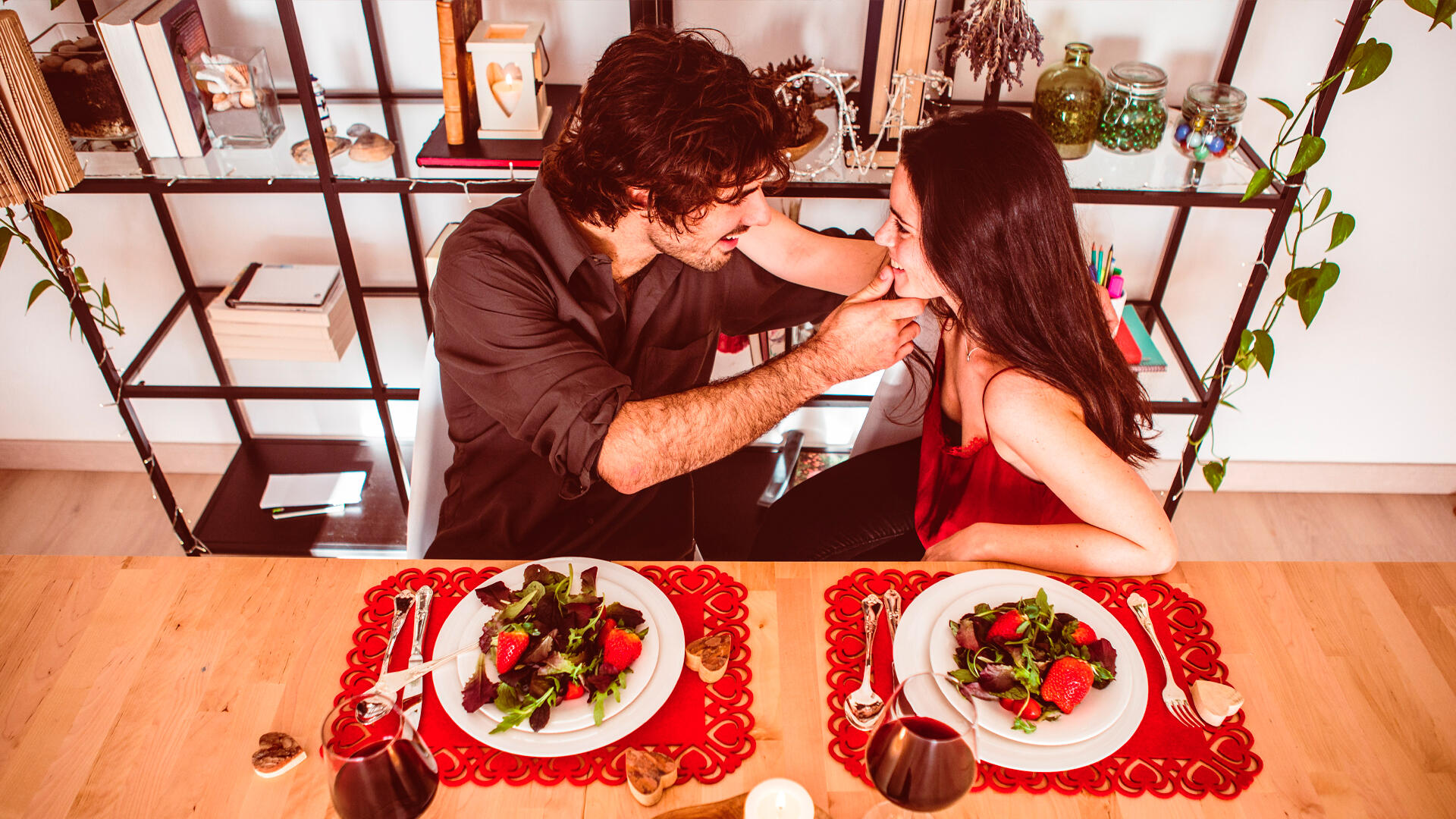 Ideas de almuerzos ticos para San Valentín: sabor local con un toque especial.