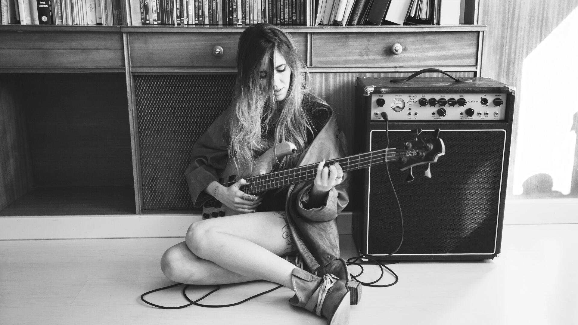 ¿Cuánto cuesta rockear? Los precios de guitarras eléctricas en Costa Rica.