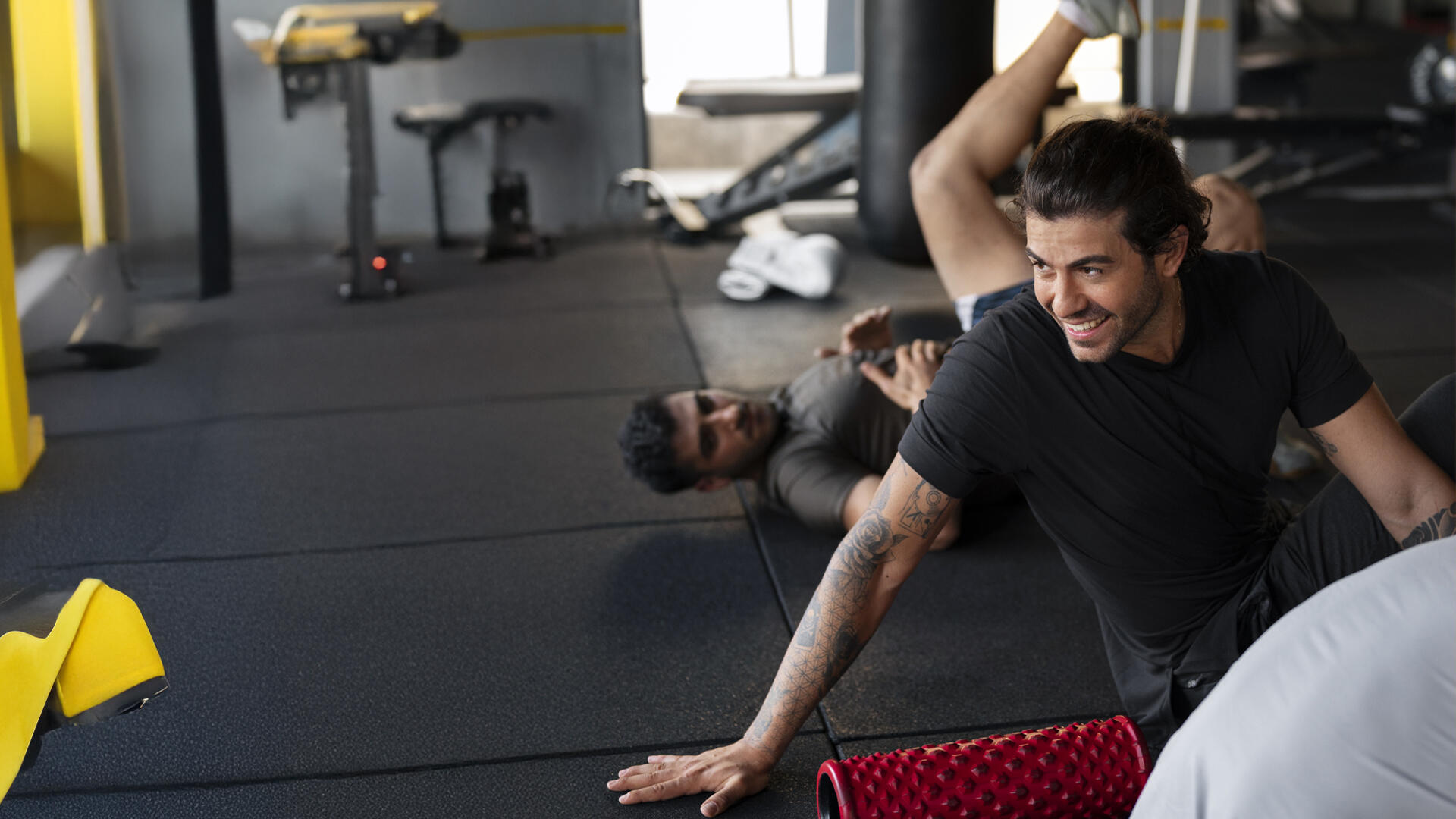 Consejos para mantener una buena postura en el gym.