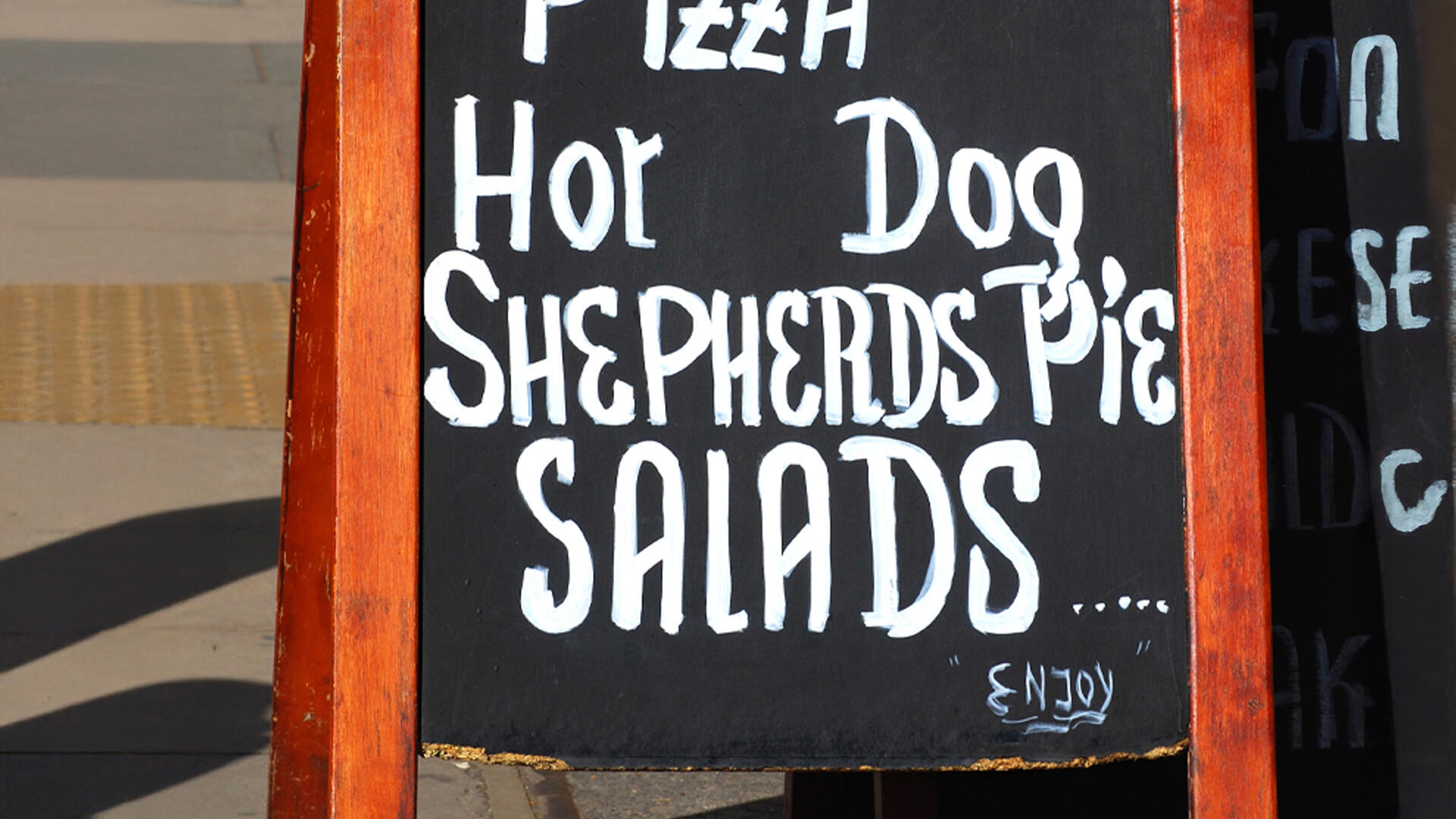 Una curiosidad gastronómica: el origen del “doggy bag”.