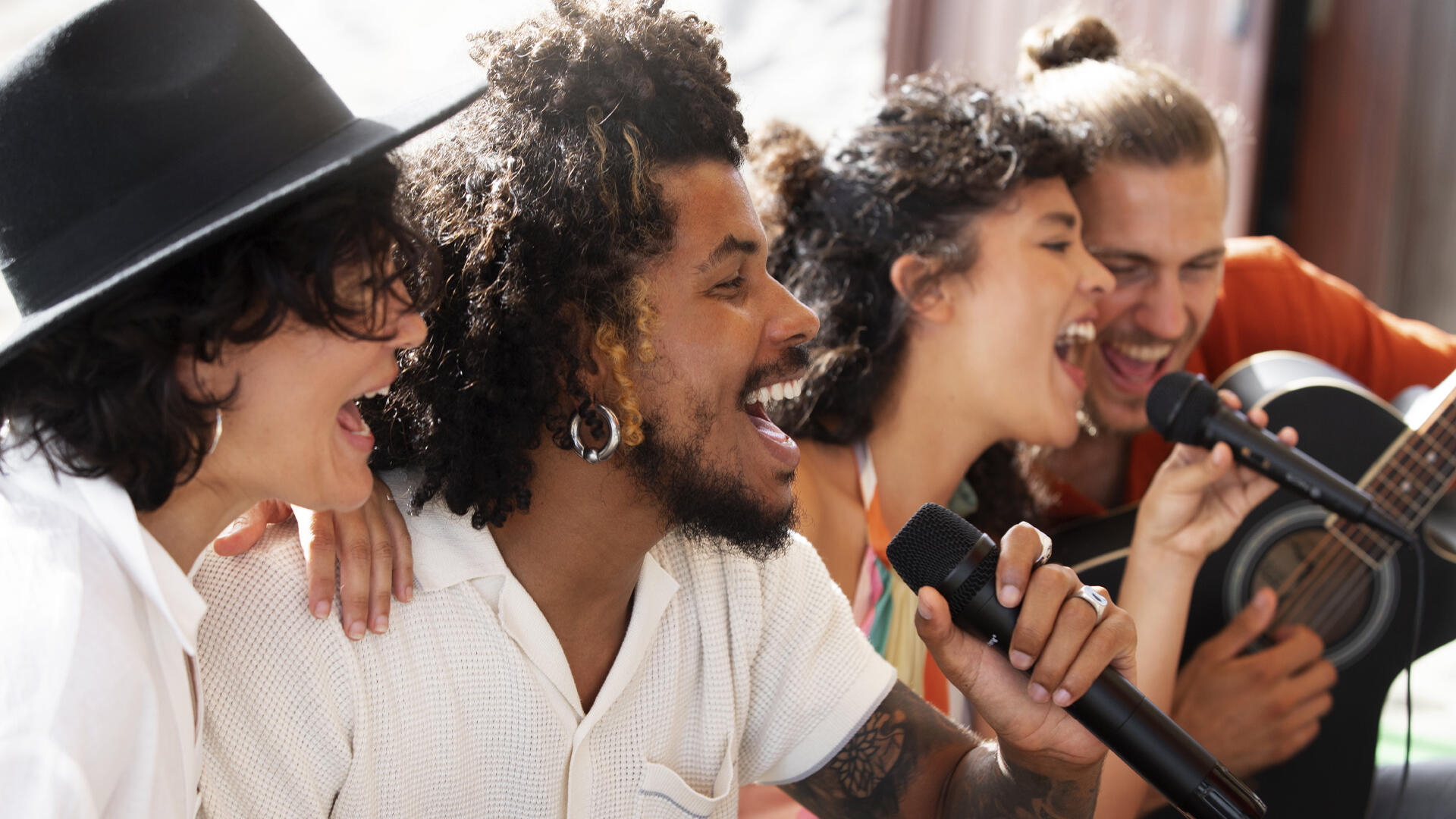 Cantantes de Bachata: los máximos exponentes y las bachatas famosas que hicieron historia.