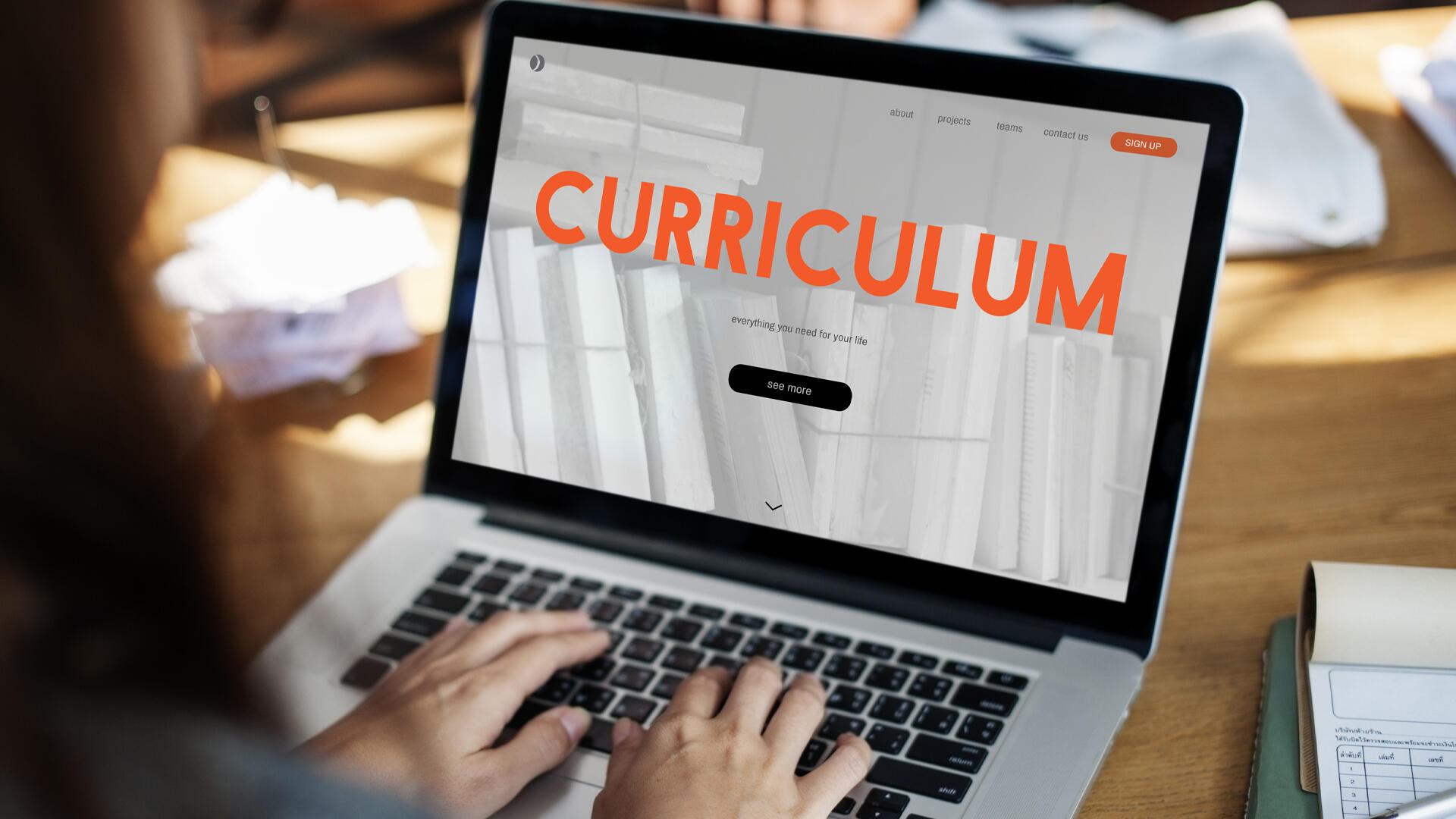 Hacer un curriculum: usa un generador de CV y descarga en PDF