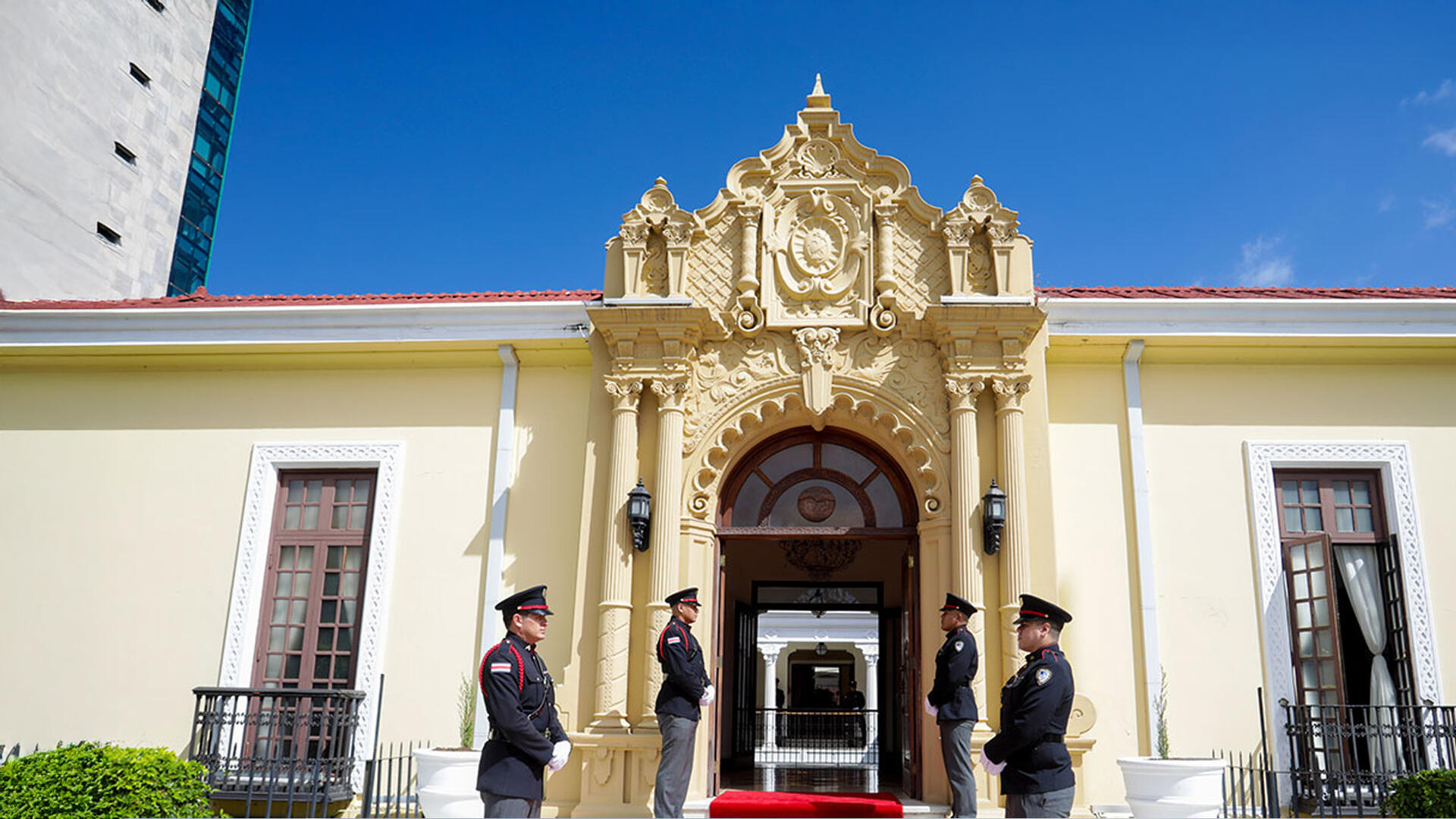 Funciones del poder ejecutivo en la República de Costa Rica: el poder que actúa.