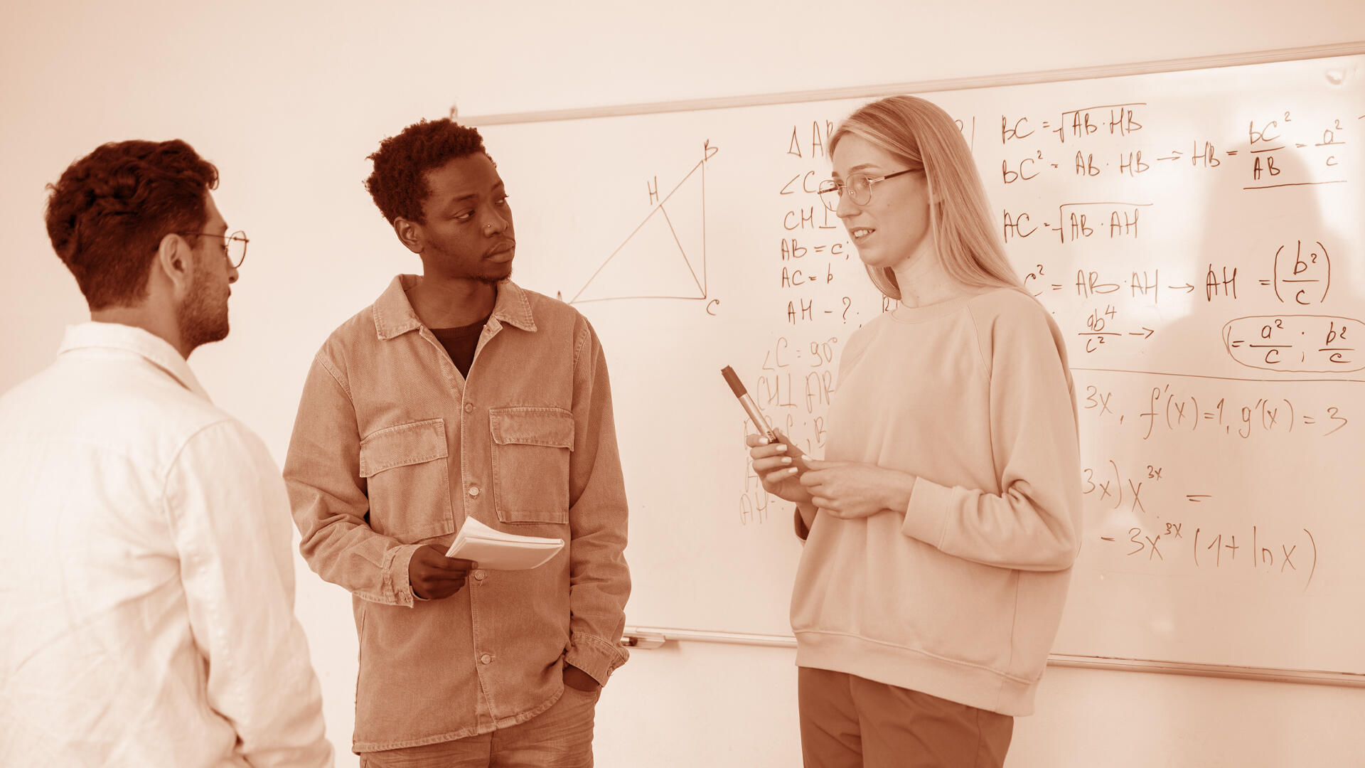 Tutorías de matemáticas en Alajuela: apoyo constante para estudiantes de todas las edades.