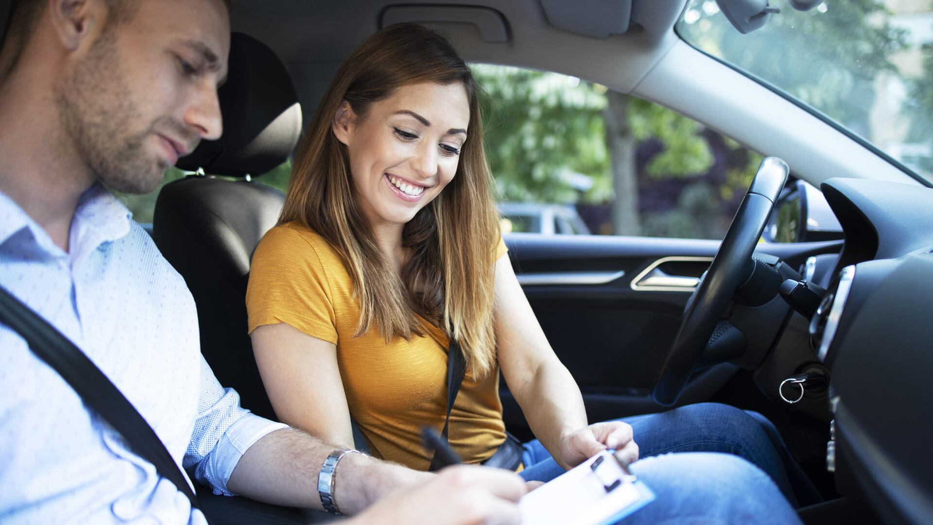 Examen teórico de manejo: lo que debes saber antes de sacarte el permiso para conducir.