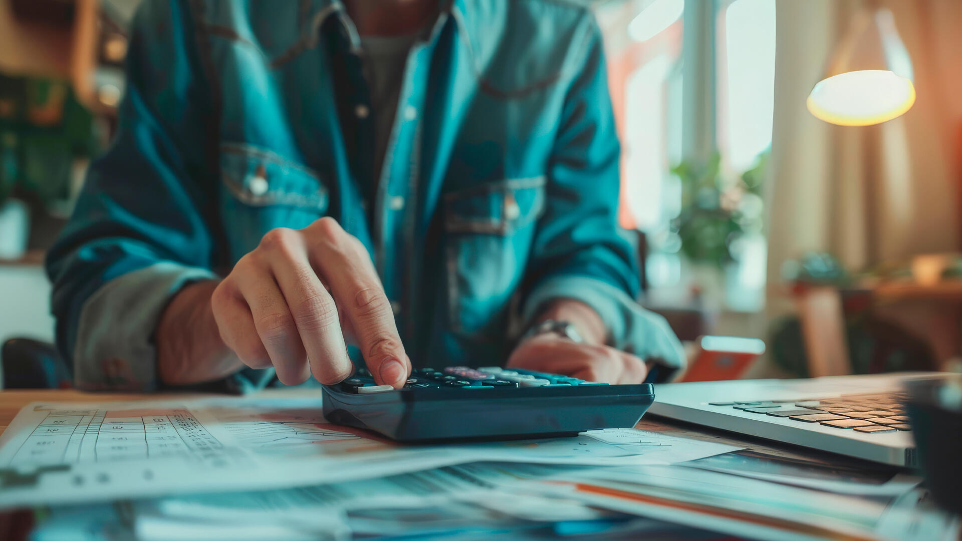 Tarifas impuesto Renta 2025: período fiscal y plazos.