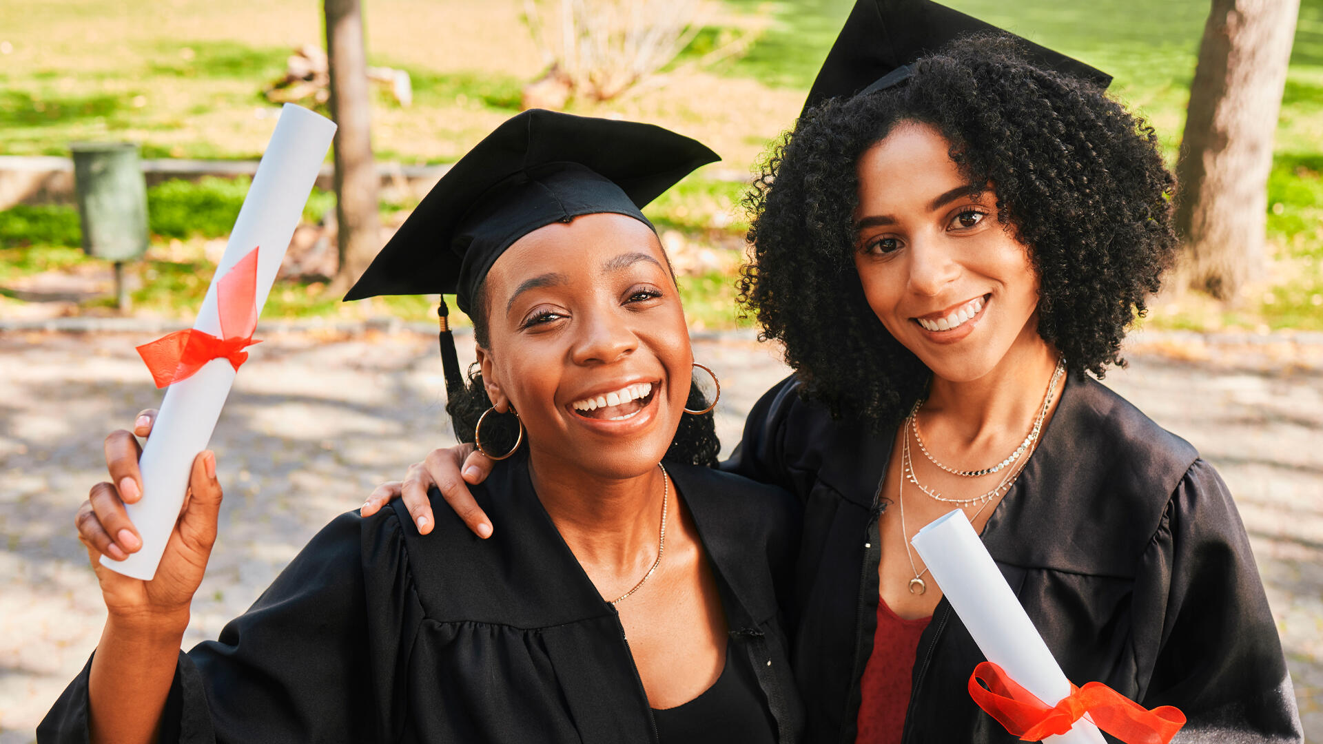 Becas para estudiar Medicina en Costa Rica: guía completa para postular con éxito.