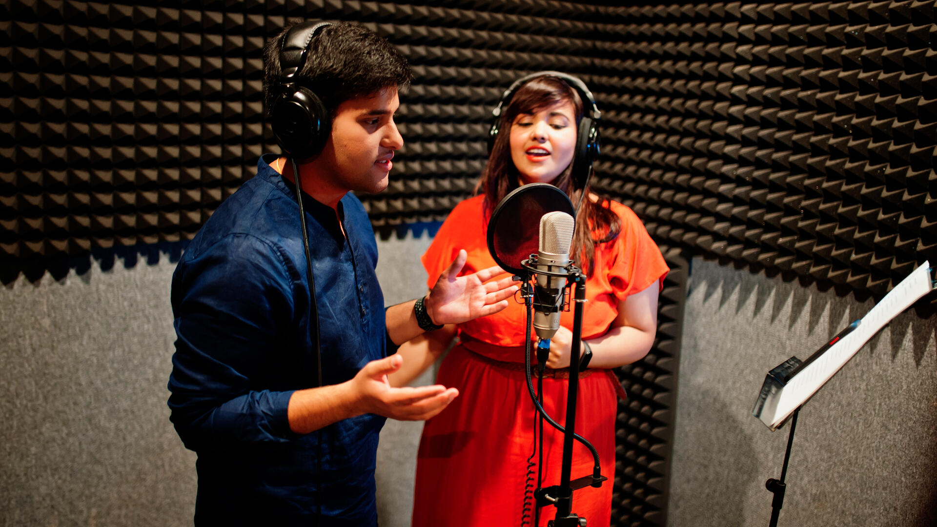 Estudio vocal San José: cómo elegir la academia de canto adecuada para ti.