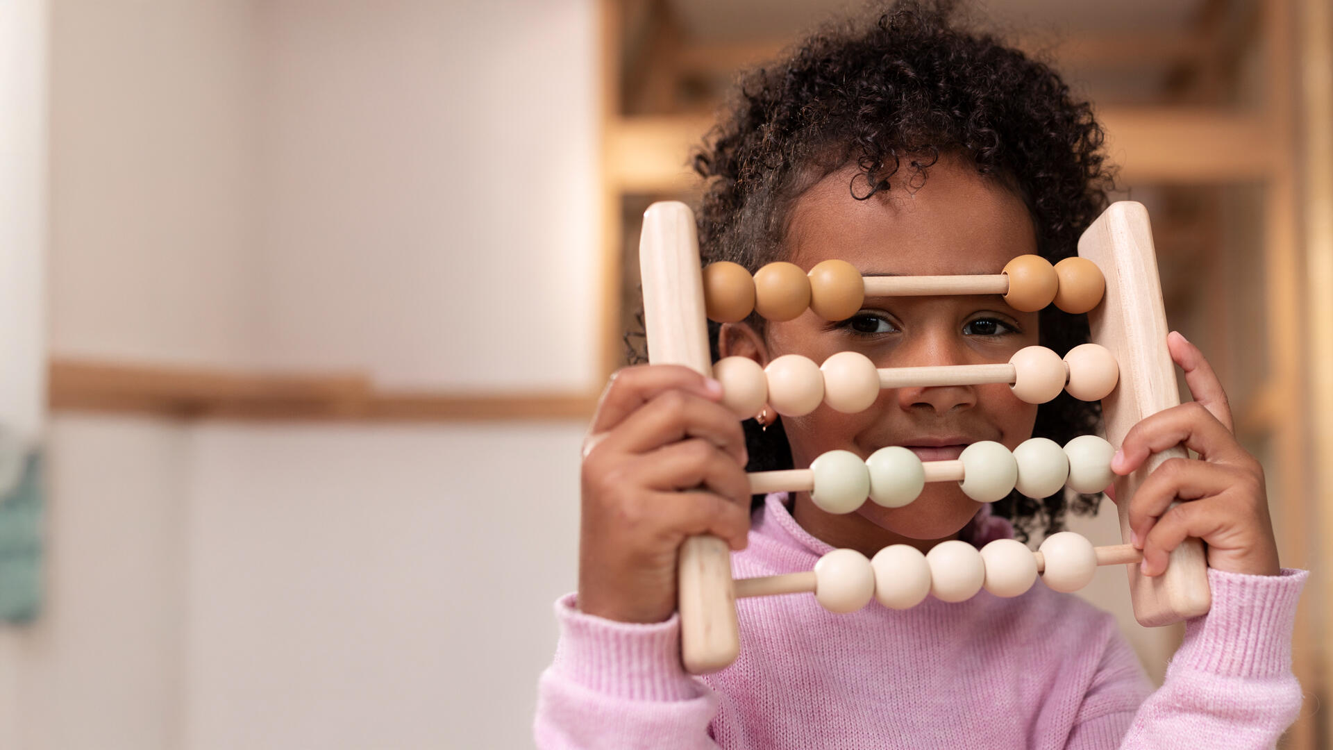Cuando el aprendizaje nace del niño: así es la educación montessori.