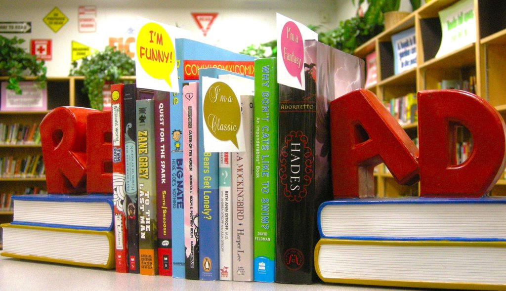 Nachhilfeschulen sind mit Lehrbüchern gut ausgerüstet.