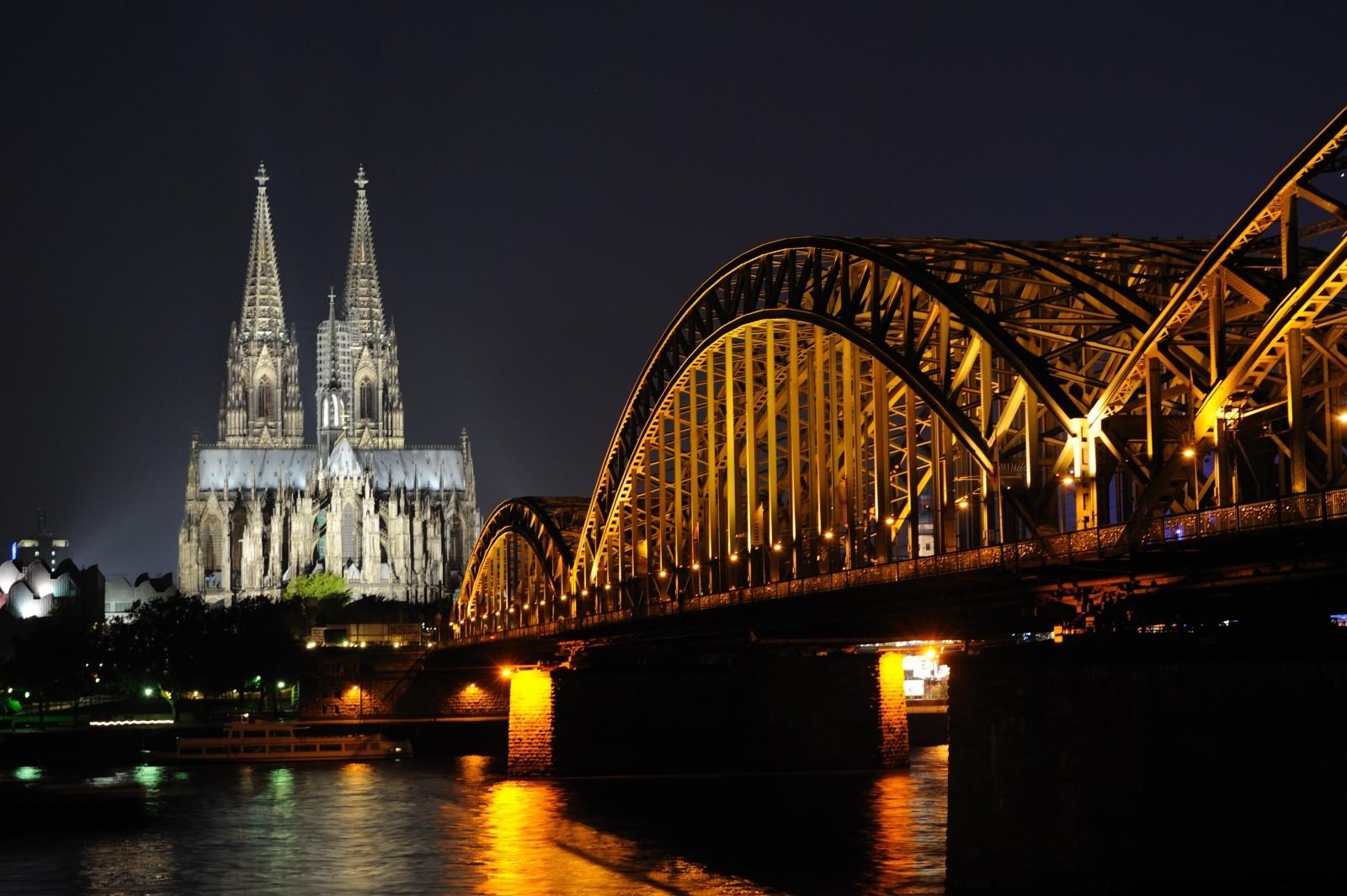 Nachhilfe geben in Köln zahlt sich aus.
