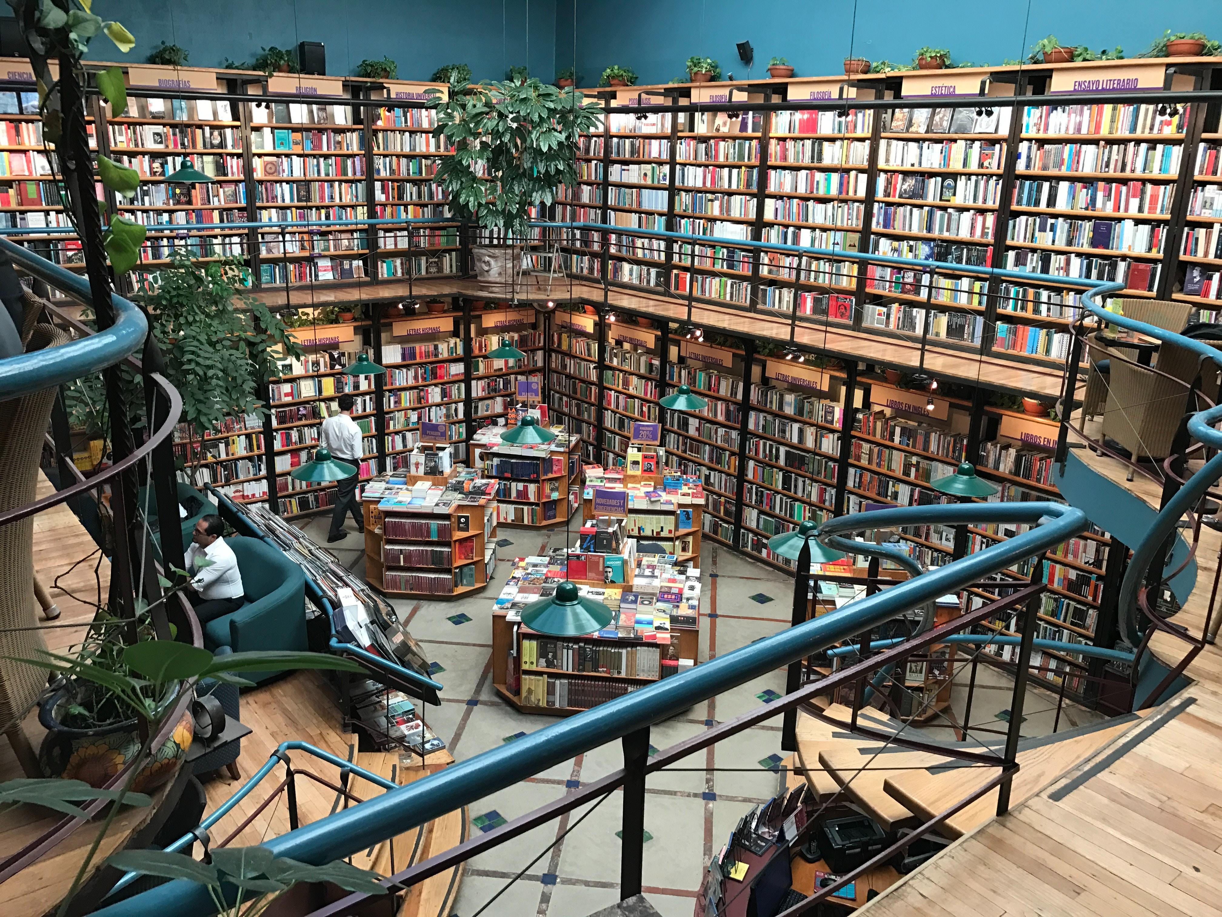 Findet günstige Hausaufgabenhilfe in Eurer Stadtbibliothek!