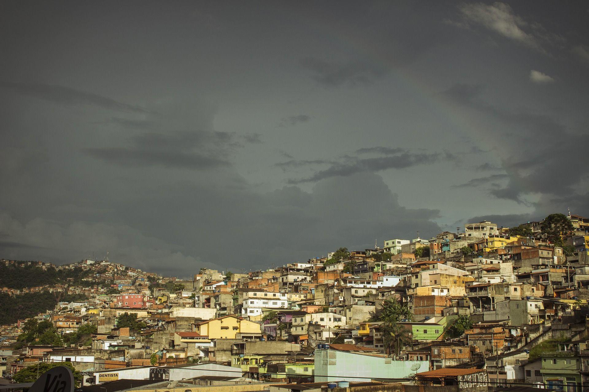 Nachhilfe ist für die Kinder in den Favelas Südamerikas besonders wichtig.