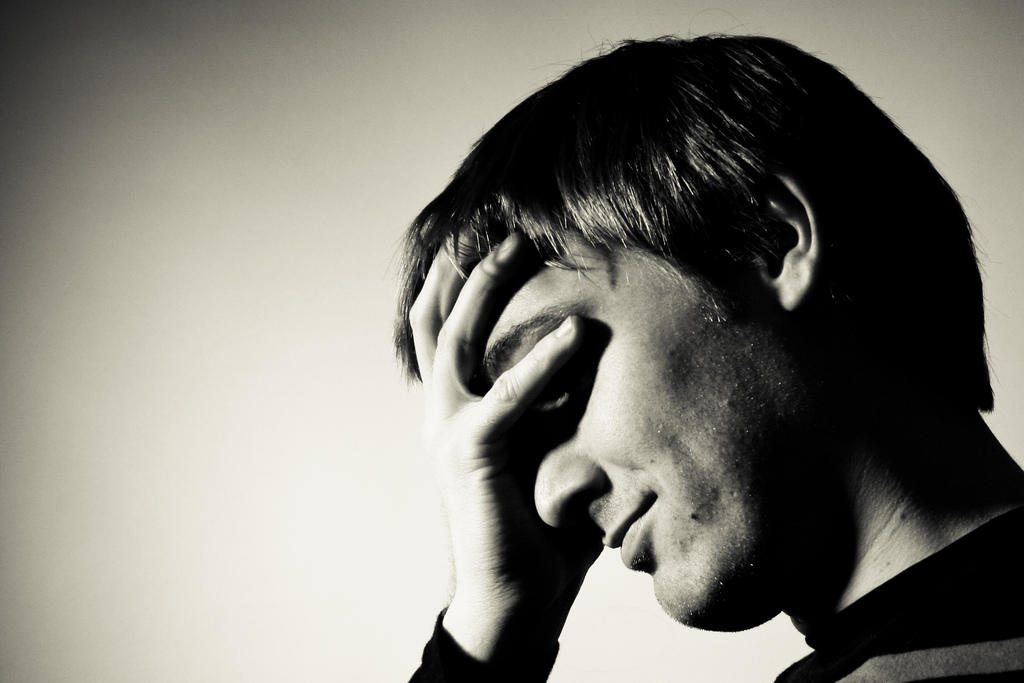 Nachhilfelehrer helfen Schülern mit Schwierigkeiten in der Schule.