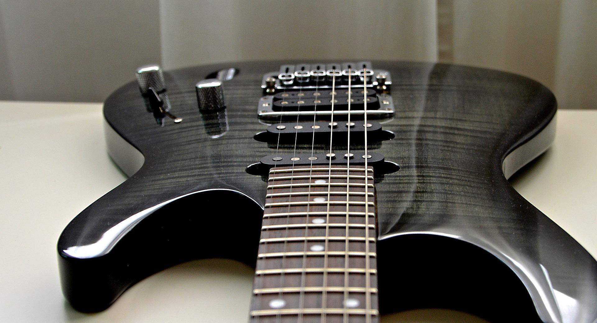 Wir zeigen Euch, mit welchen Techniken Ihr es zum Gitarrenprofi bringen könnt
