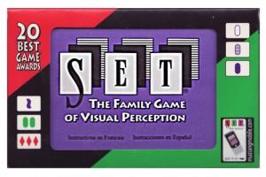 Das Kartenspiel Set entwickelt die Fähigkeit schnell Unterschiede oder Gemeinsamkeiten zu entdecken.